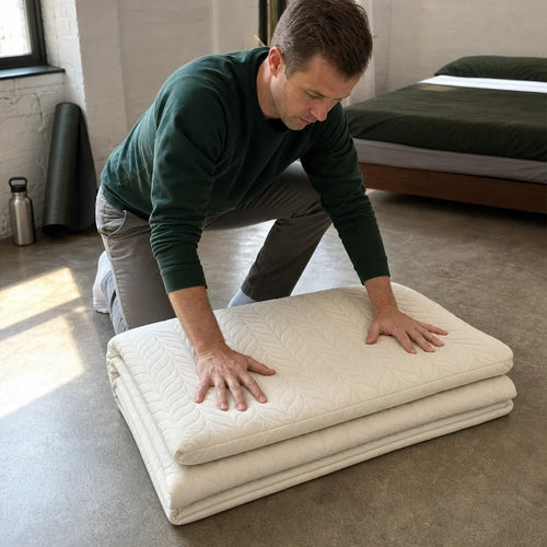 Matelas futon japonais SHIKI déplié dans un intérieur
